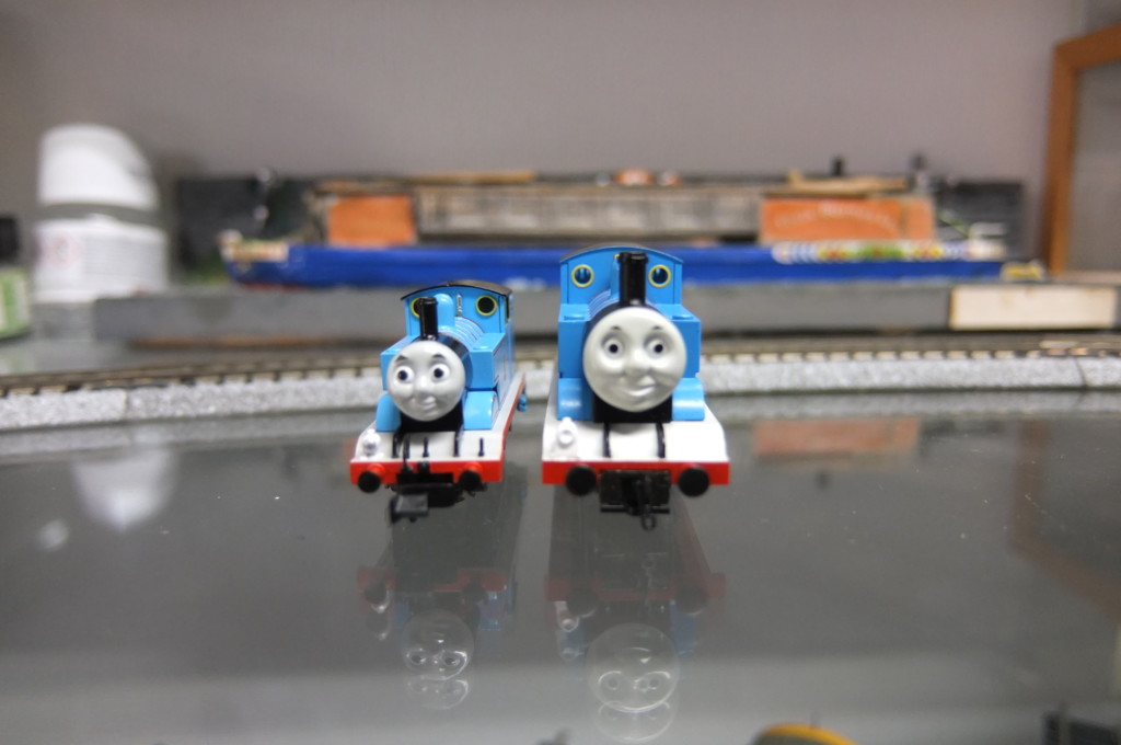 BachmannとTomixのトーマス 比較 – イギリス鉄道模型輸入販売の 